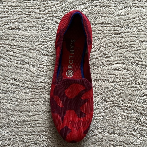 Like new! Red Camo Rothy’s Loafers - Picture 2 of 4